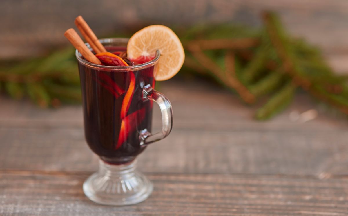 Ponche navideño: Beneficios, ingredientes y cómo prepararlo (Freepik)