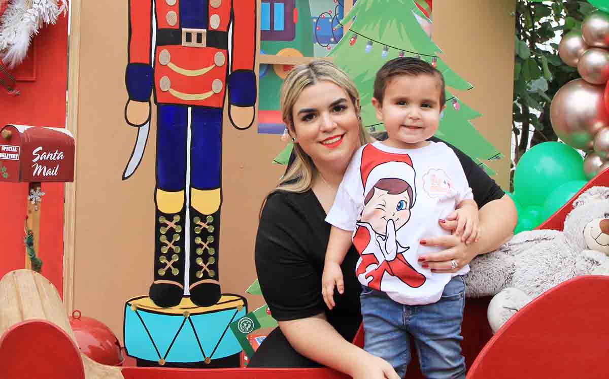 Asistentes del evento tuvieron la oportunidad de adoptar a un duende de peluche