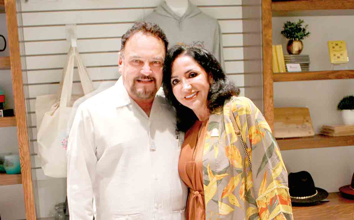 CARLOS DE LA ROSA Y MARISELA DE DE LA ROSA llegaron con sus mejores outfits a la inauguración del Museo de la Ciudad Tampico