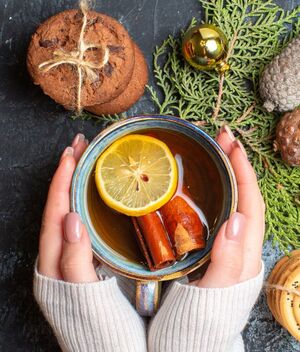 Ponche navideño: Beneficios, ingredientes y cómo prepararlo (Freepik)