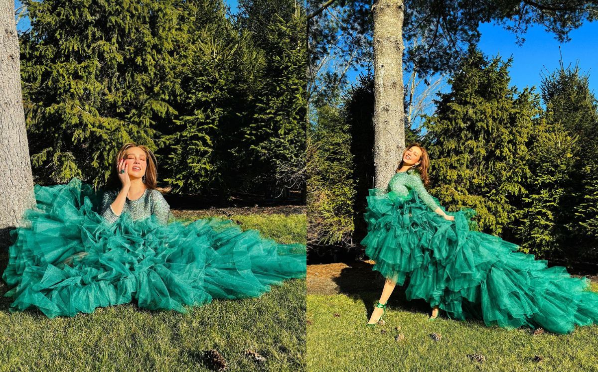 Thalía es tendencia por su extravagante vestido de árbol navideño (Instagram)