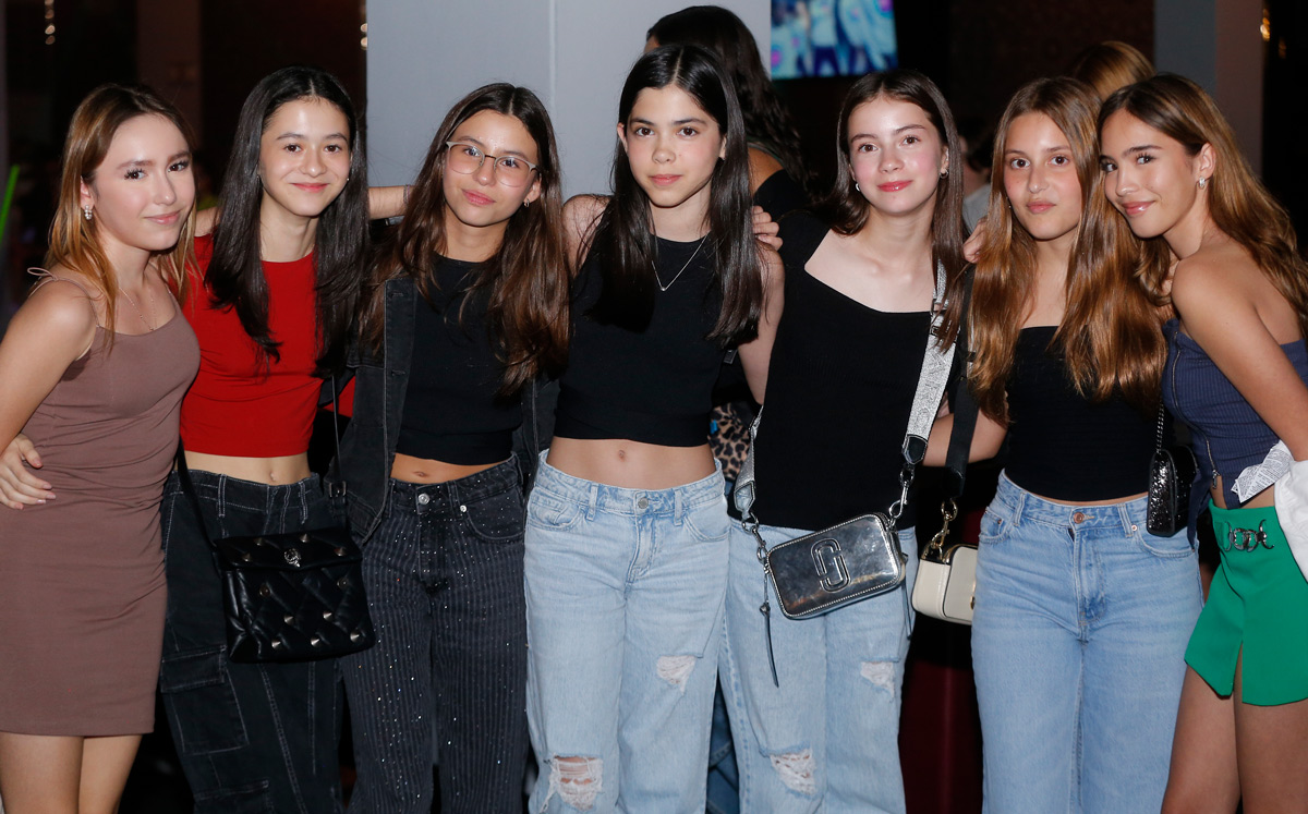 Ana Victoria Cortés, Dany Zambrano, Renata Martínez, Andy Cavazos, Pia González, Bely Meade y Romina González / Foto: Daniel Saldívar