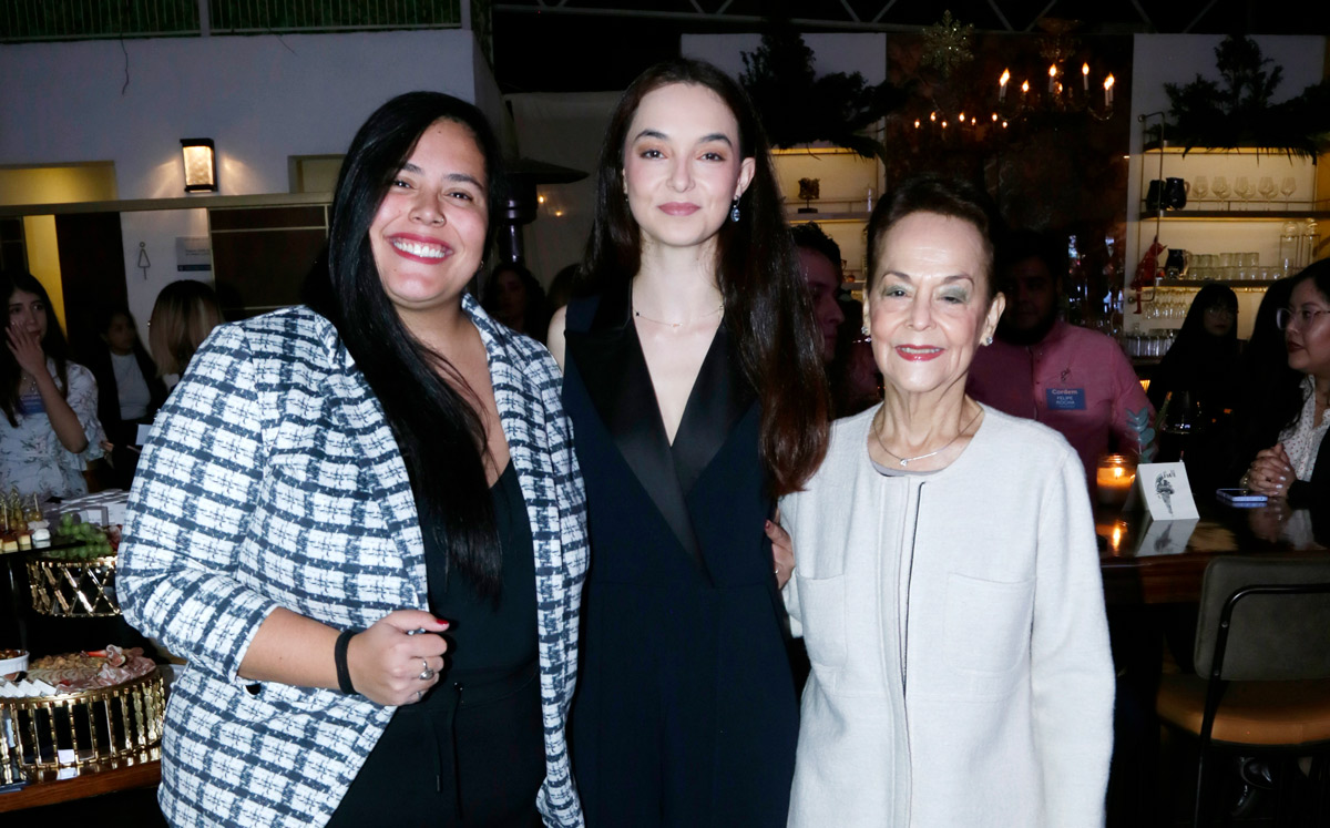 Beli Andrade, Andrea Touché y Yolanda Lozano de Cárdenas / Foto: Omar Valdez
