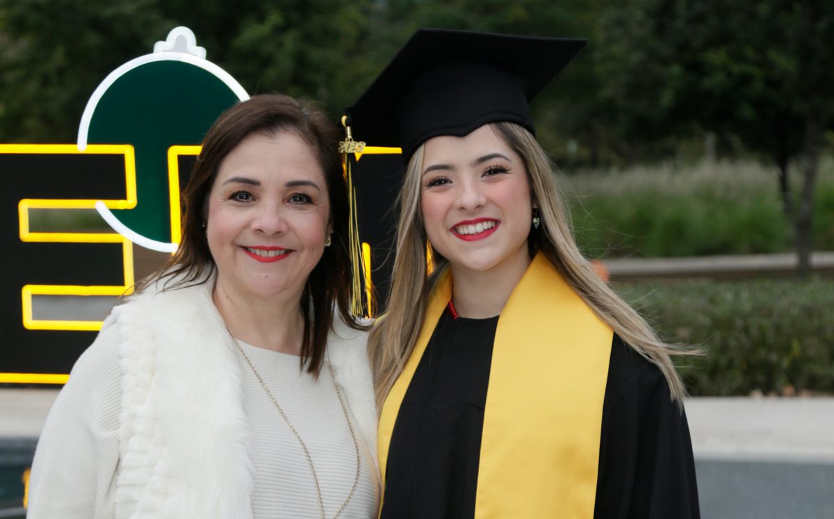 Lourdes Murga y Liliana Rada / Foto: Staff Chic