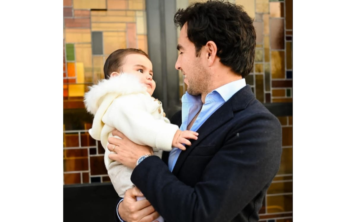 Checo Pérez y Carola Martínez bautizan al bebé de Ximena Navarrete (Instagram)