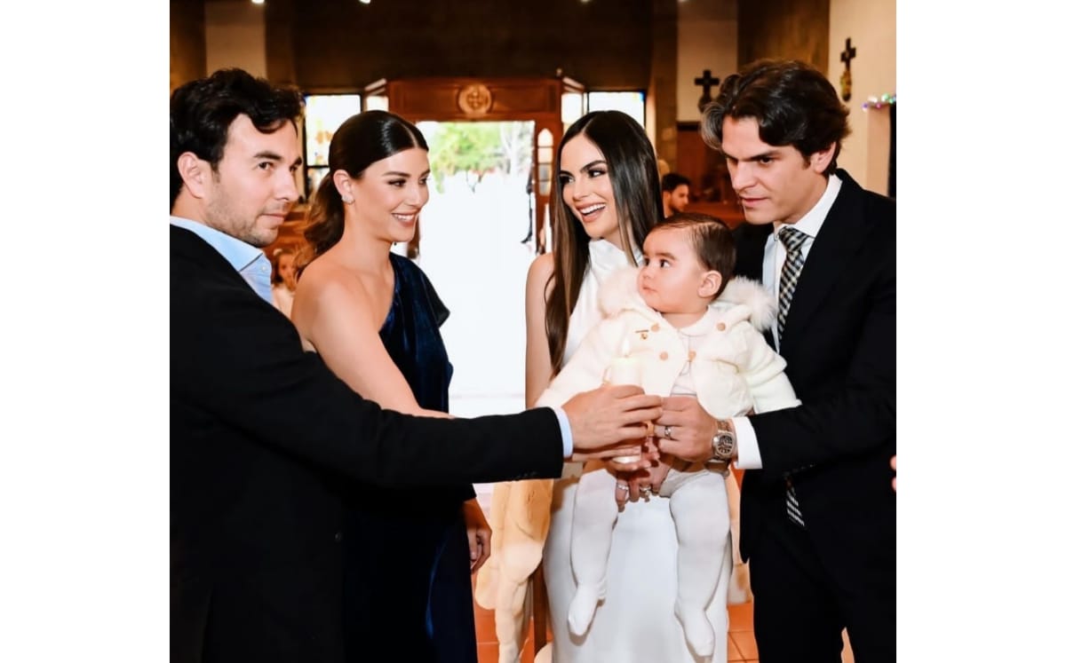 Checo Pérez y Carola Martínez bautizan al bebé de Ximena Navarrete (Instagram)