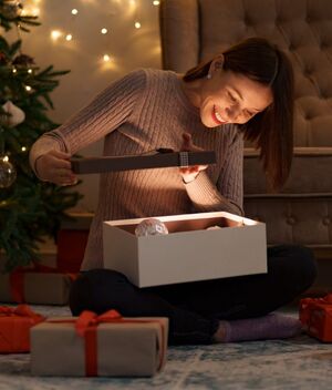 Guía de regalos tecnológicos para esta Navidad 2023 (Foto: Freepik)