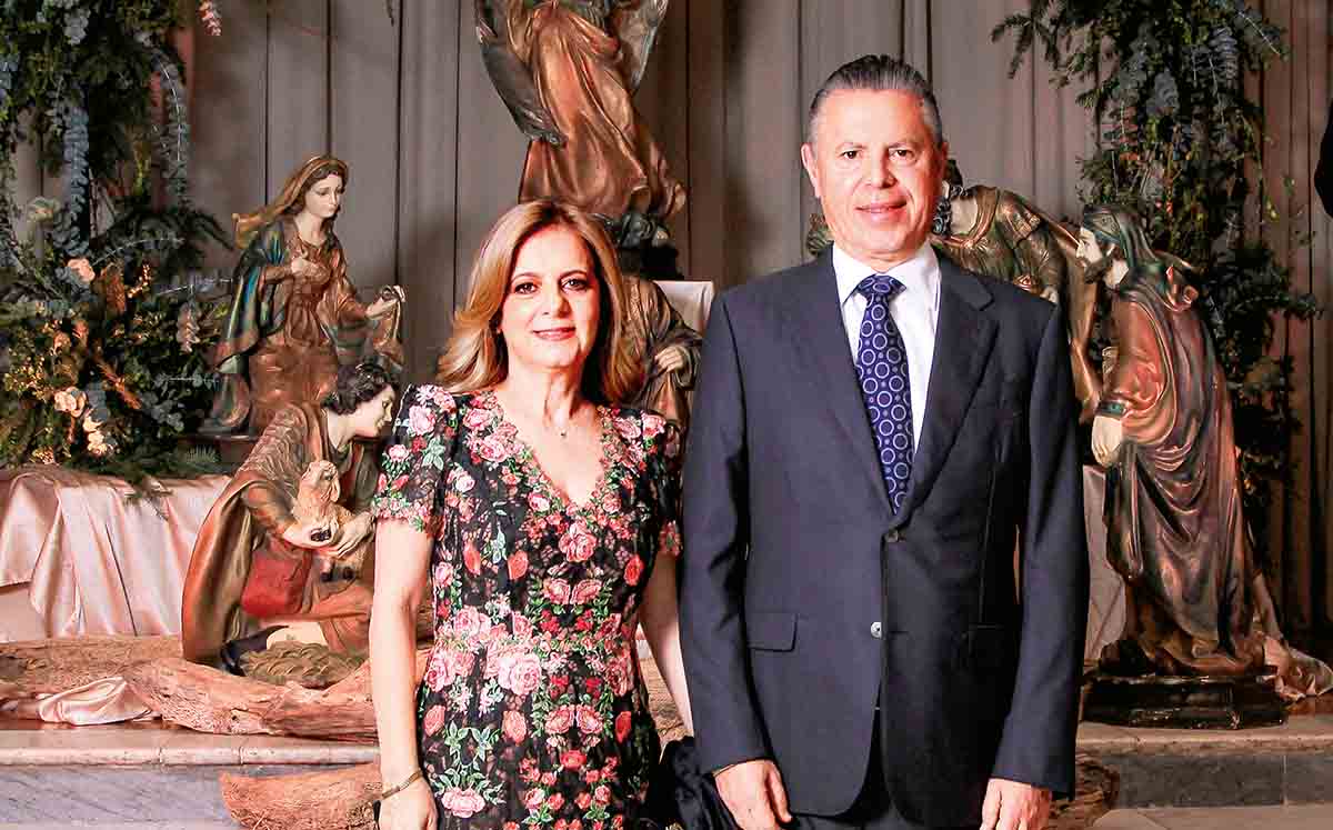 AIDA FERES Y JESÚS NADER presentes en el Casino Tampiqueño para ayudar a la Casa Sacerdotal