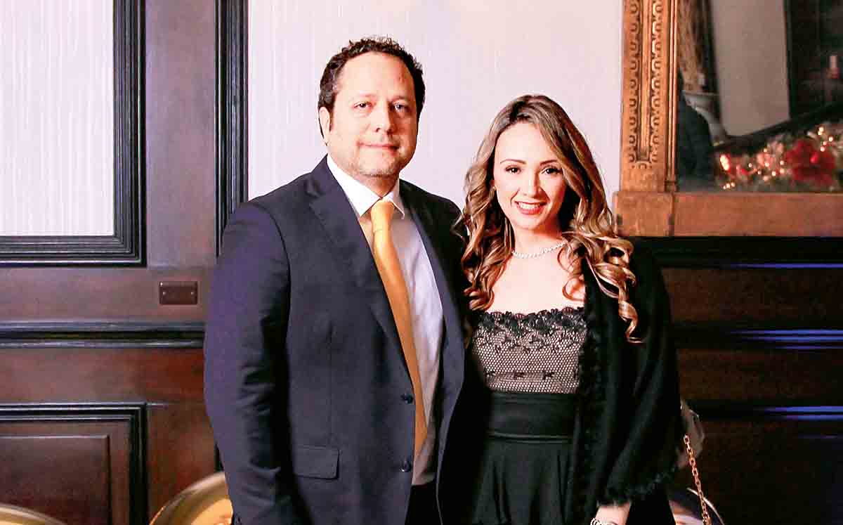 DANIEL TERÁN Y ALEXANDRA DE TERÁN celebraron una noche navideña con el motivo de recaudar fondos para ampliar la Casa Sacerdotal