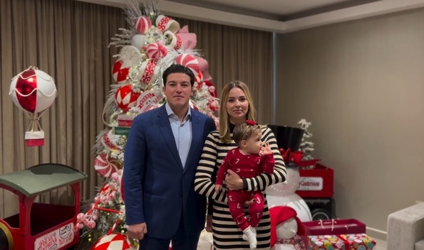 Mariana Rodríguez es la reina de Nochebuena con vestido de marinera (Foto. Instagram)