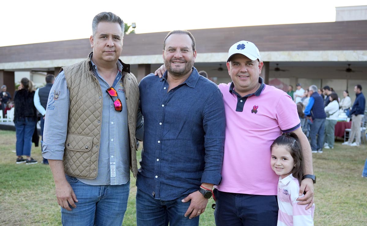 Jorge, Julián, Eduardo y Selina