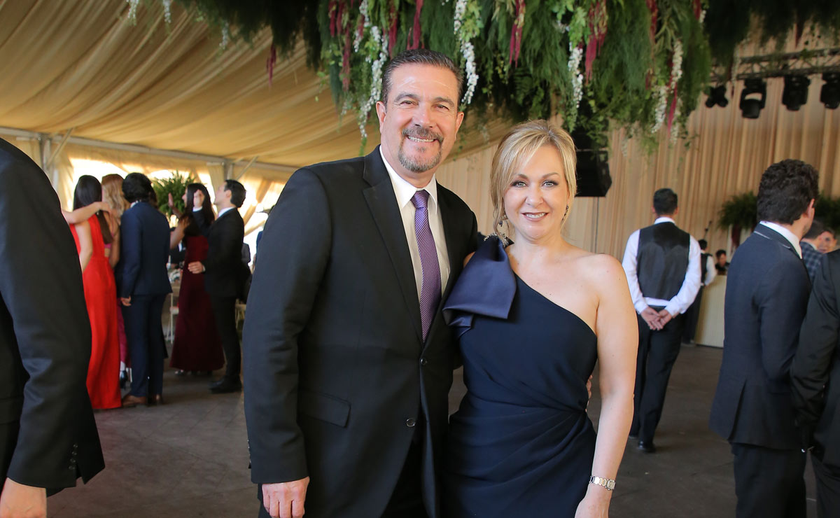 Papás del novio. Julio y Magaly