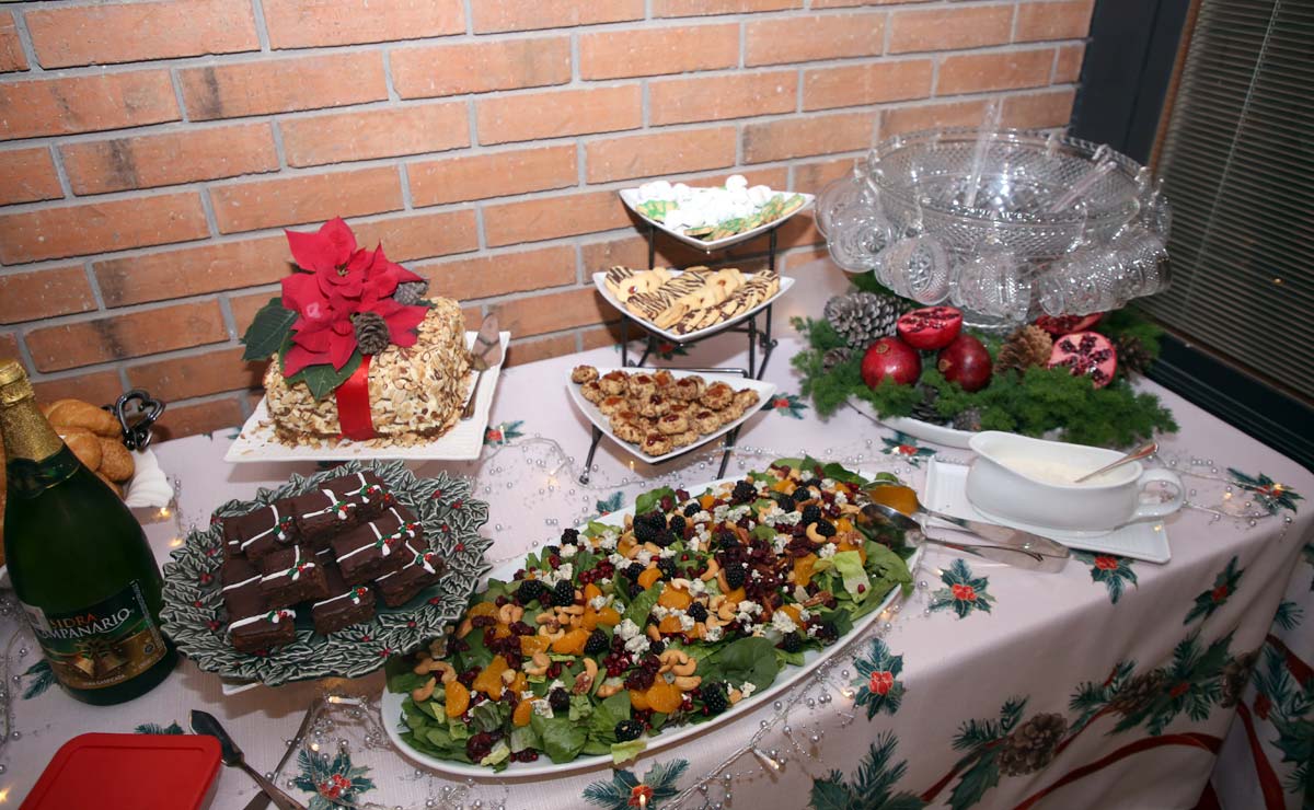 Realizaron una clase para preparar una cena completa