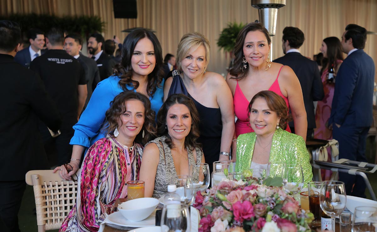 Rosa, Magaly, Ana, Margarita, Pía y Laura