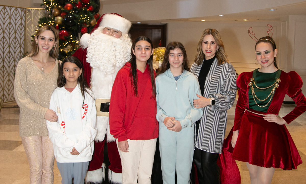 Karla Flores de Cagnasso, Regina Cagnasso, Karla Cagnasso, Valentina Cagnasso y Graciela Flores de Tancredi / Foto: Roberto Alvarado