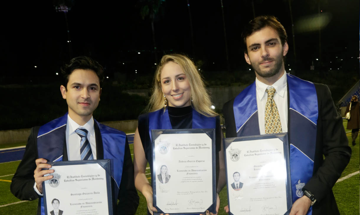 Santiago Guajardo, Andrea Guerra y Gerardo Rainero