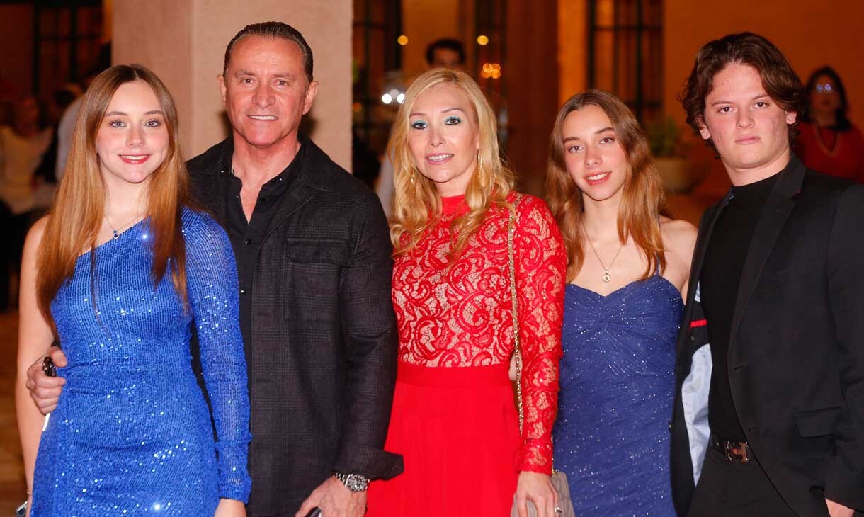 Priscila Soto, Érick Soto, Verónica de Soto, Andrea Soto y Eugenio Benítez