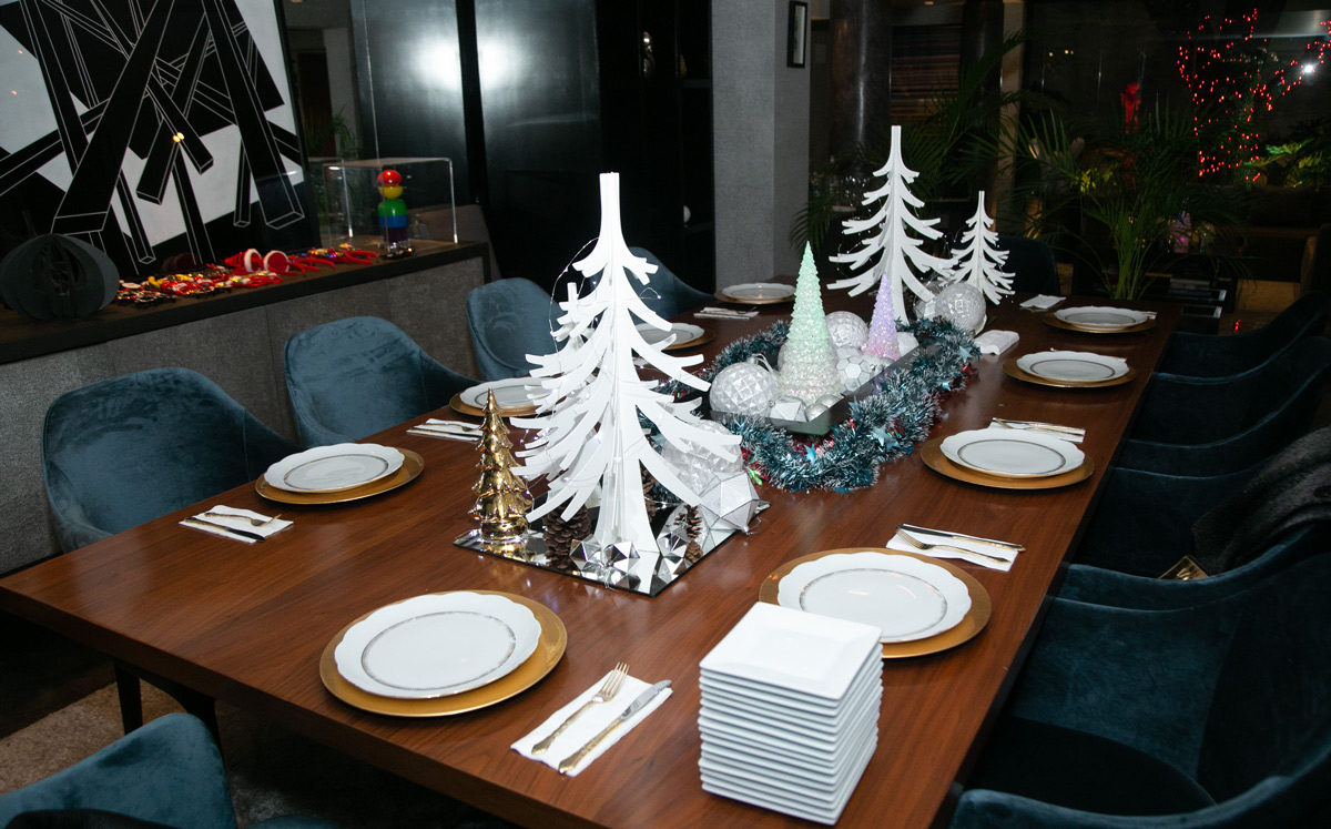La decoración de la mesa lució en el convivio / Foto: Daniel Saldívar