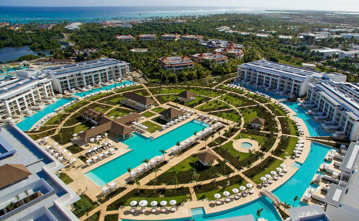 Falcon's Resort