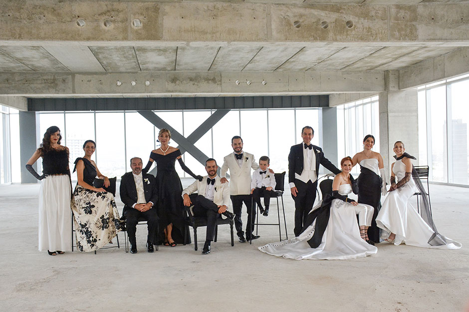 Ana Regina Villaseñor, Cristy Villaseñor, Juan Villaseñor, Cristina Camu, Santiago Villaseñor, Mario Michel, Santino Villaseñor, Mario Michel, Au