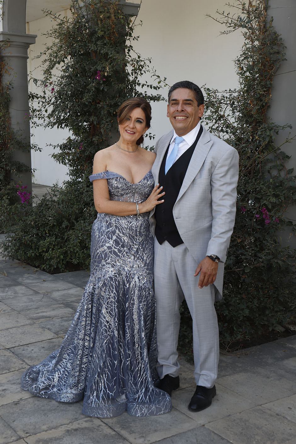 05 Laura Paz y Fernando Saldaña. Papá del novio