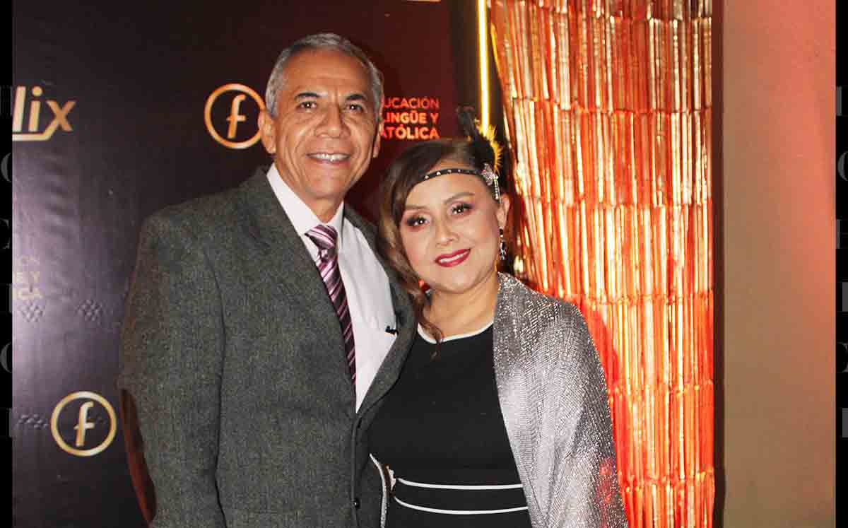 JOSÉ RIVERA y LIDIA COMPEAN llegaron puntuales a la cena de gala