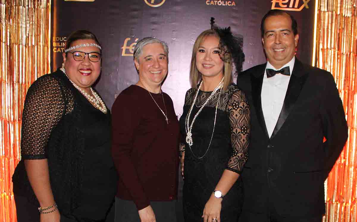 AMERICA MORALES, ALEJANDRA NUNGARAY, CORINTIA CUEVAS, OMAR STILES llegaron puntuales al evento