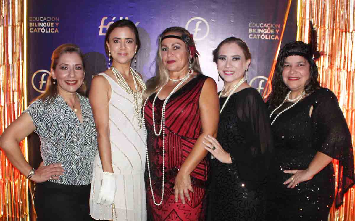 Asistentes del evento llegaron a la Cena de Gala con la temática De Pipa y Guante