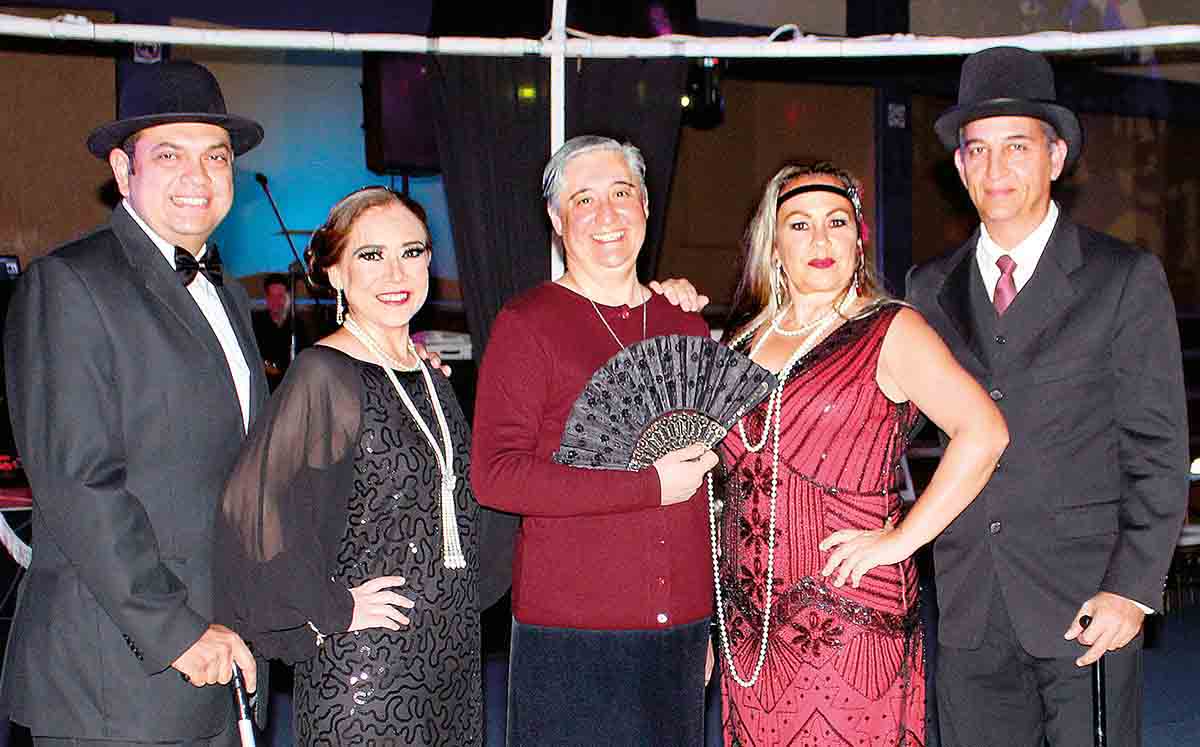 ALEJANDRO SAINT ANDRÉ, LIDIA DÍAZ, ALEJANDRA NUNGARAY, KATTY MARÓN Y JOSÉ ALBERTO MIGUEL disfrutaron de la temática de Pipa y Guante