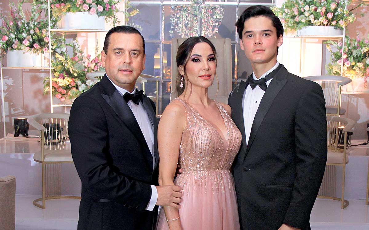 Edición 763: Coronan a Luciana, ALEJANDRO AGUILAR, MÓNICA NAVARRO Y ALEJANDRO AGUILAR