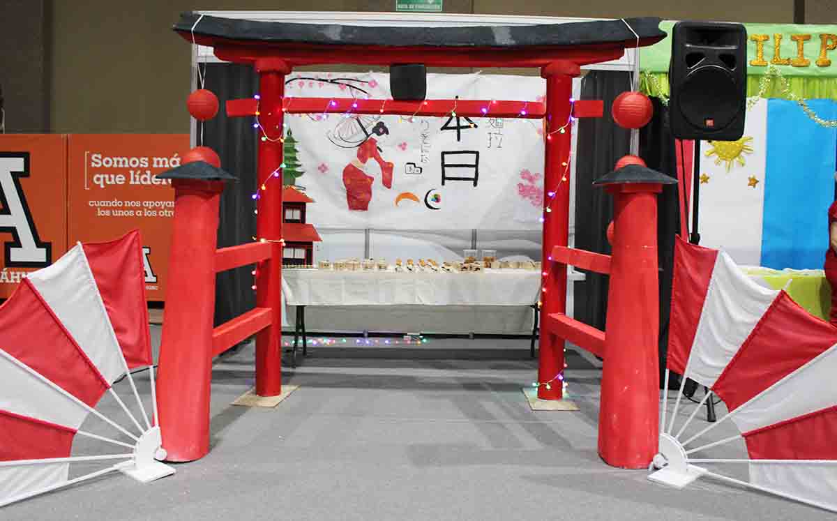 Gran presentación del stand de comida japonesa