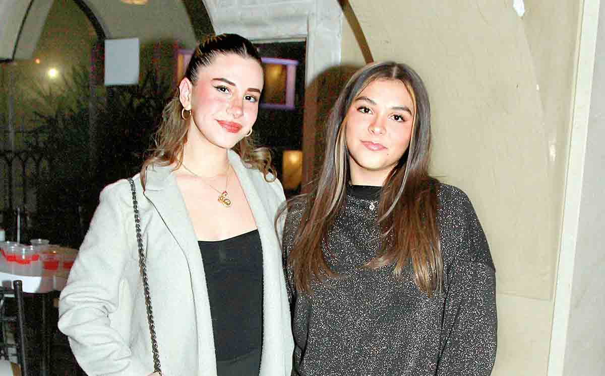 ANA LU MORALES E ISABELLA MORO nos regalaron sus mejores sonrisas en el Deportivo Español en el Año Nuevo