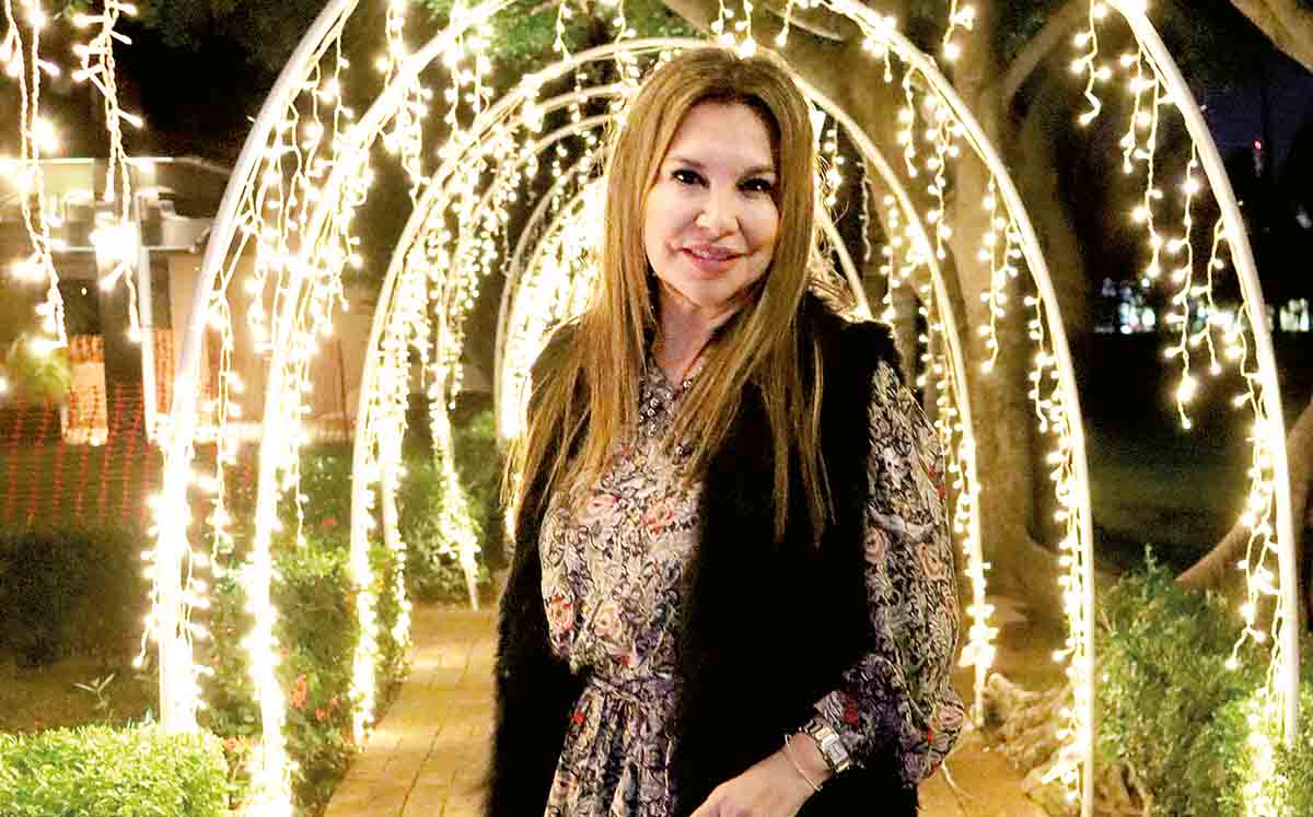 VERÓNICA AGUILAR feliz de despedir un año más