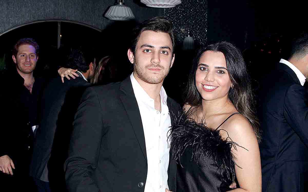 DIEGO PADILLA Y MARIANA HERNÁNDEZ fueron recibidos con una red carpet