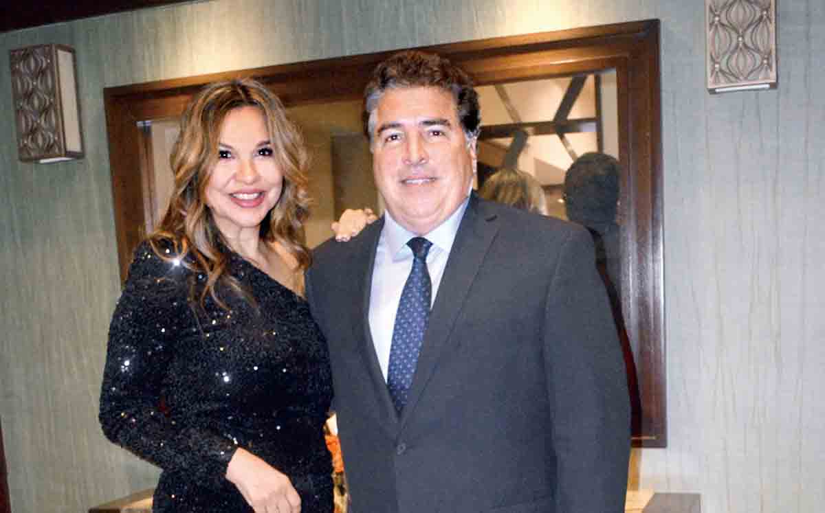 VERO AGUILAR Y JESÚS ALTAMIRANO llegaron a la tradicional fiesta de Año Nuevo en el Club Campestre Tampico