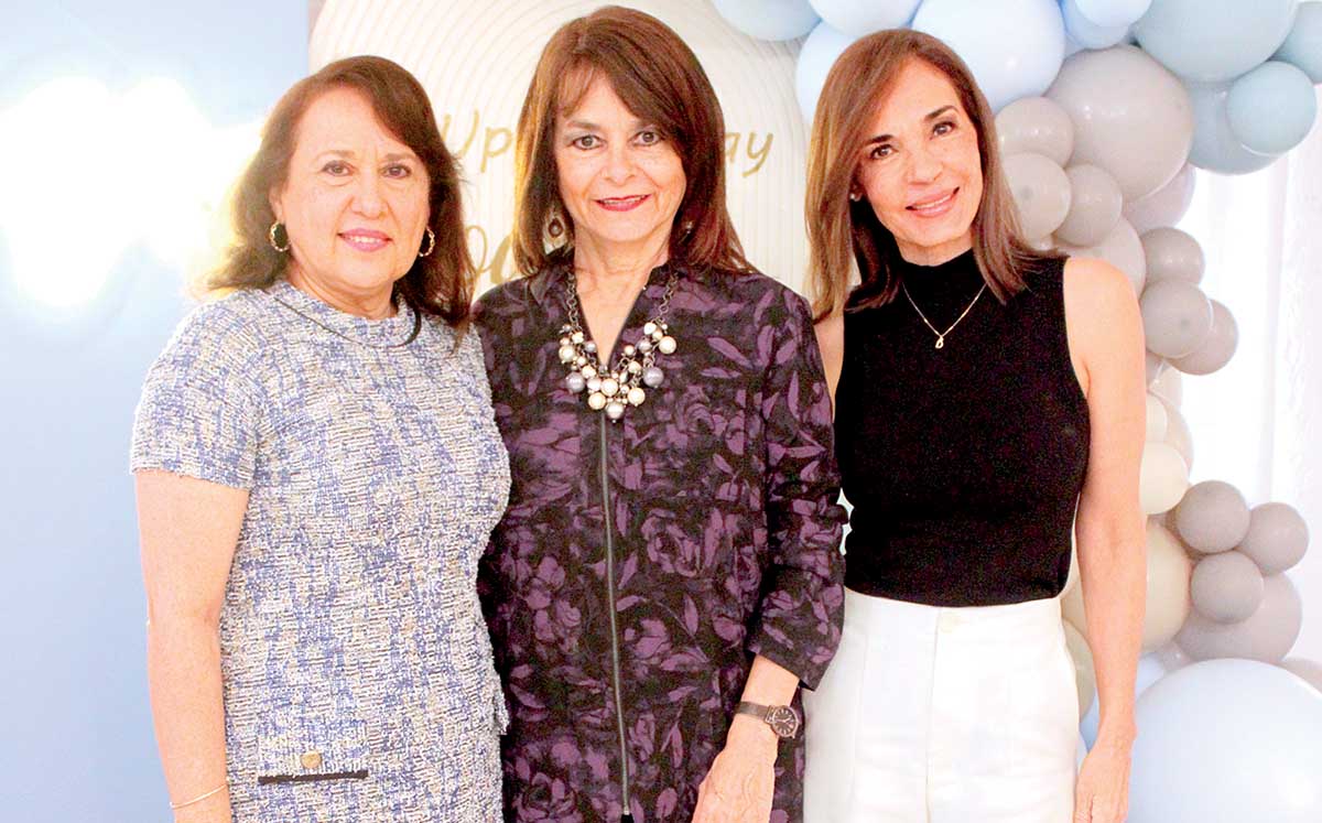Invitadas al evento llegaron puntuales al Deportivo Español