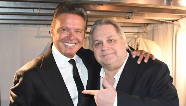 Luis Miguel se despide de Carlos Bremer con detalle en su funeral (Foto: Instagram)