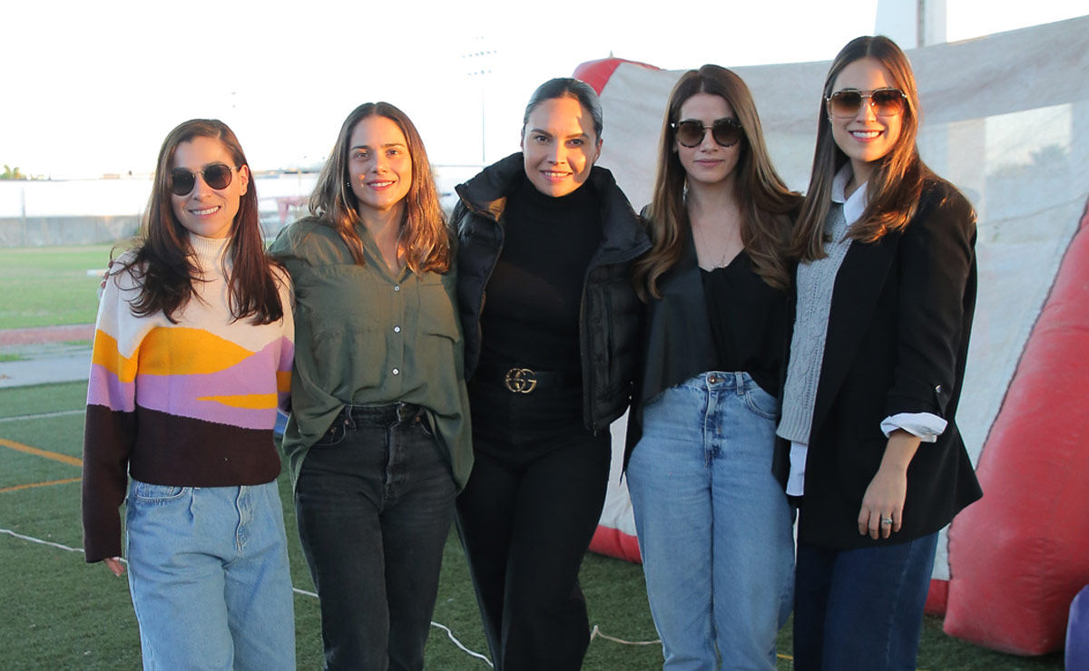 Ale, Ana, Ale, Luly y Abril