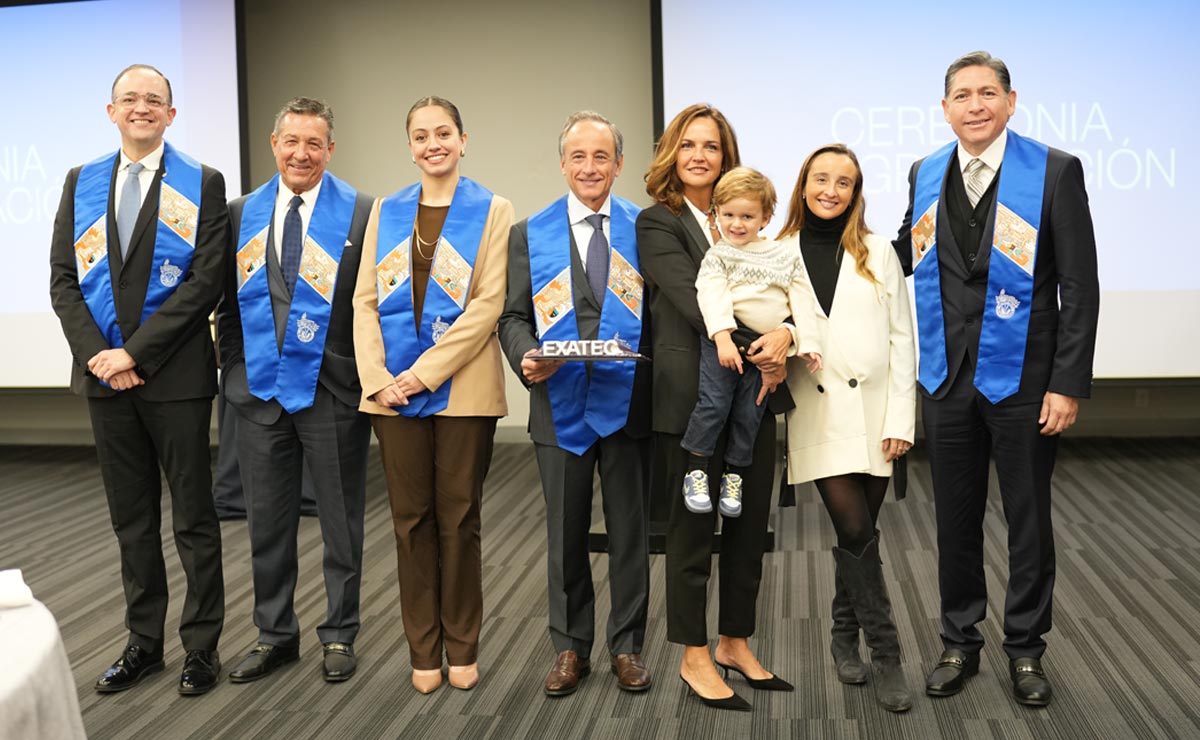 Eduardo, Alberto, Leticia, Eduardo, Pilar, Diego, Ana y Mateo