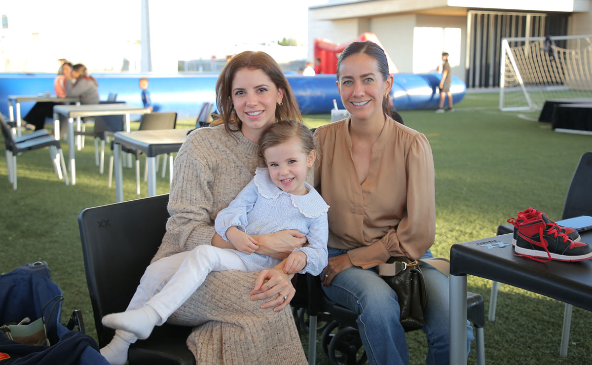 Mariana, Ana y Julia