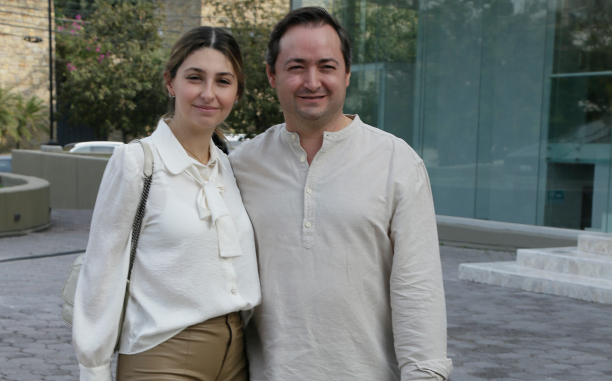 Daniela Vázquez de Gutiérrez y Andrés Gutiérrez / Foto: Staff Chic