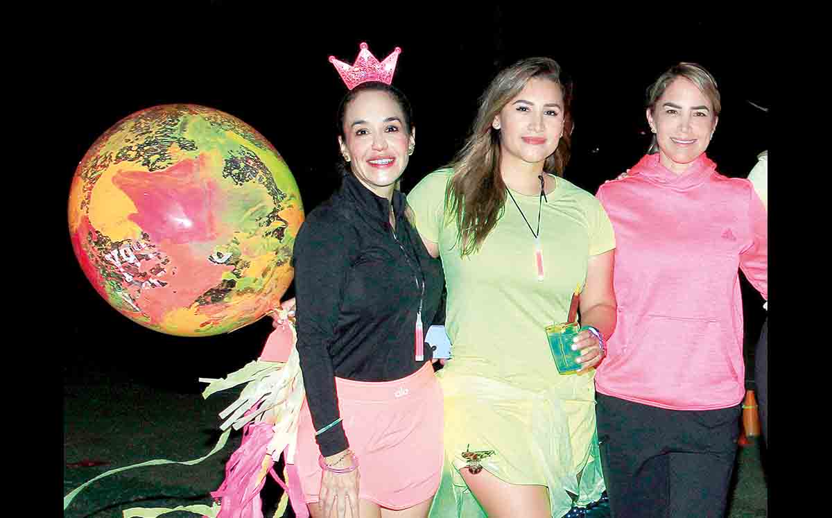 MIRIAM AYALA, MARLENE RICO Y CAROLINA RIVERA disfrutaron del torneo de putt nocturno
