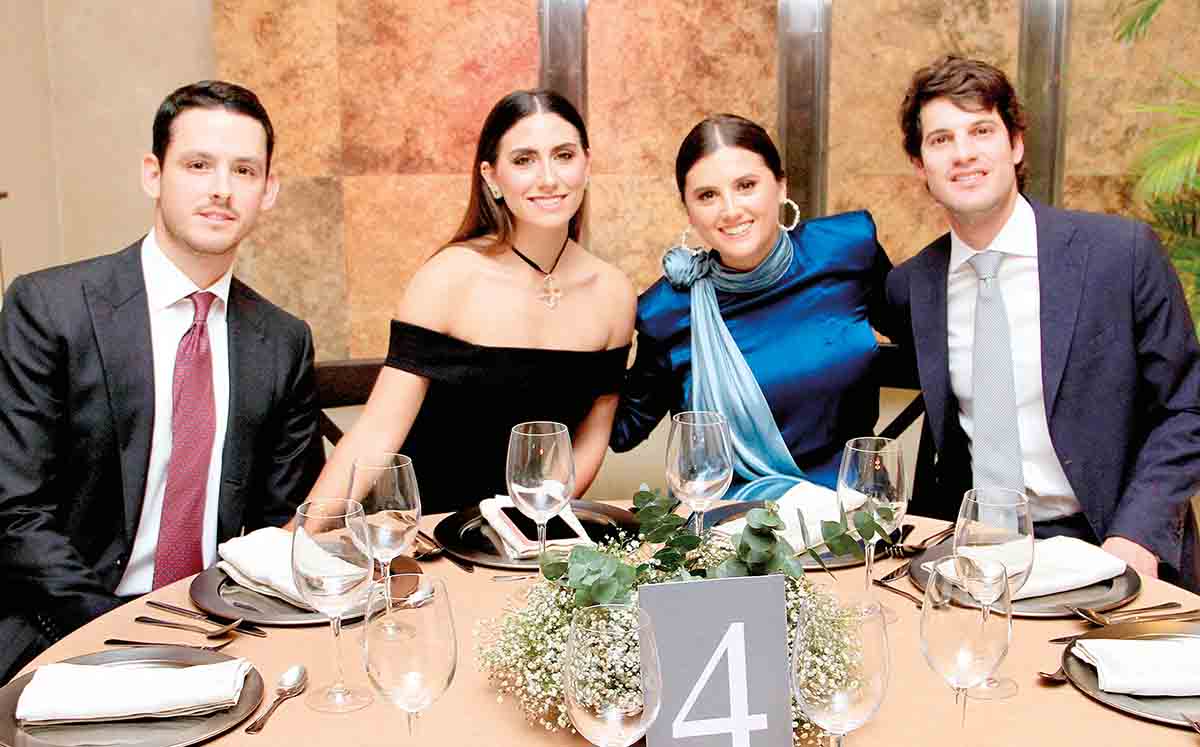 CAMILO KURI, MARCELA CUADRA, LAURA KURI Y PABLO MESTRE nos regalaron sus mejores sonrisas
