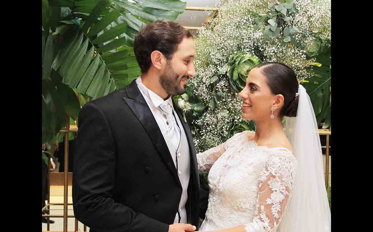LUIS FERNANDO AGUIRRE Y PAOLA RODRÍGUEZ unieron sus vidas después de dos años de relación