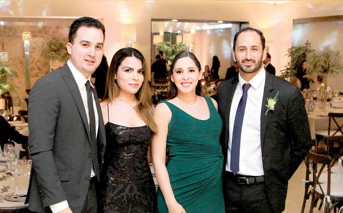 GERARDO RODRÍGUEZ, CECILIA ALTAMIRANO, LUISA ESPINO Y SERGIO AGUIRRE degustaron de un menú de crema de poro y papa, filete mignon con champiñones