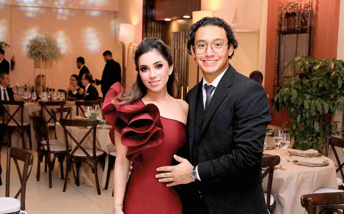 ANA GRACIELA RAMÍREZ Y DANIEL SEGURA nos regalaron sus mejores sonrisas en la boda