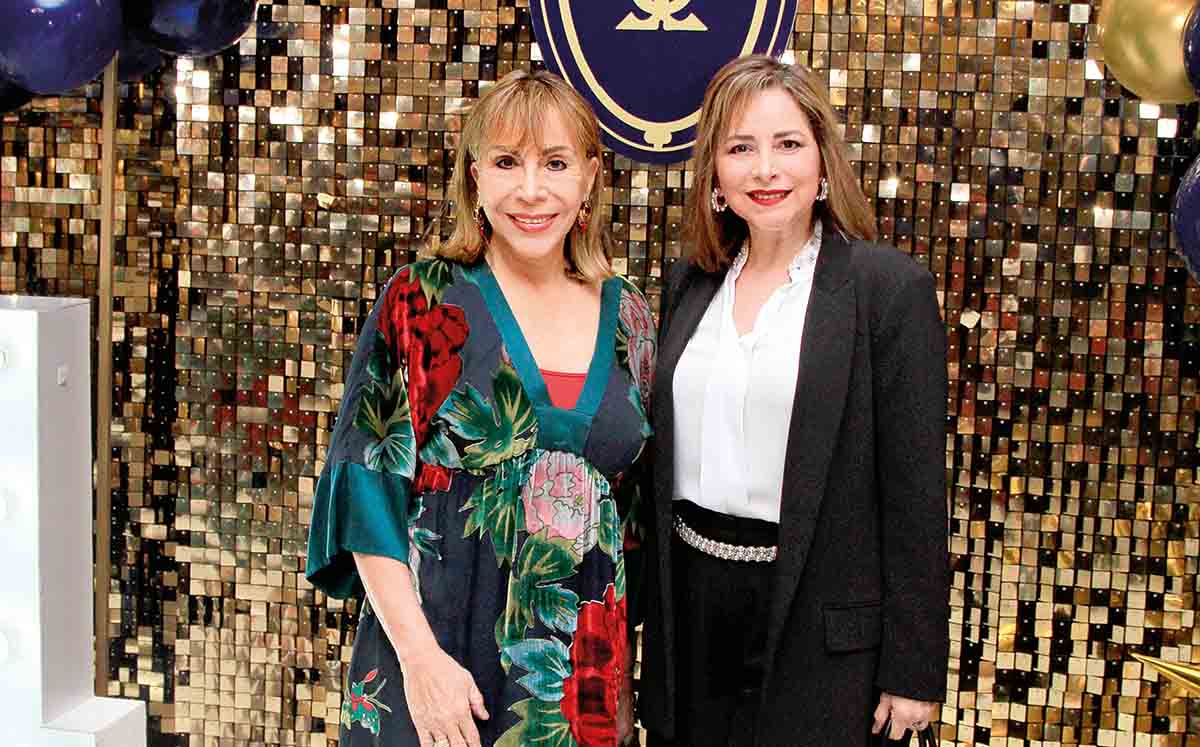 SANDRA TAMEZ Y MARICARMEN DE GUTIÉRREZ presentes en la celebración del Casino Tampiqueño