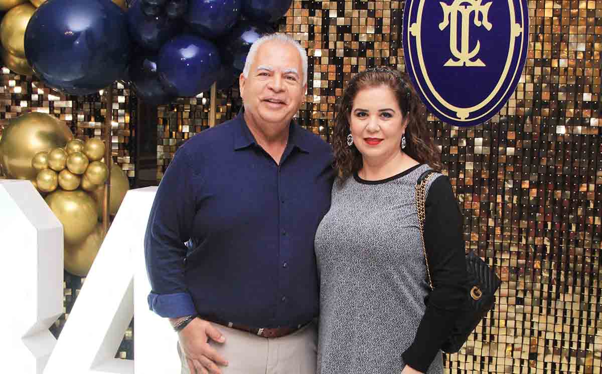 RAÚL MARTÍN DEL CAMPO Y LUCY GUTIÉRREZ nos regalaron sus mejores sonrisas en el aniversario del Casino Tampiqueño