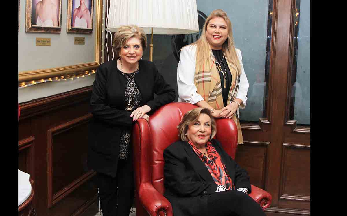 MARCELA GUAL, CELIA GÓMEZ Y LILIANA GÓMEZ felices de festejar de el aniversario del Casino Tampiqueño