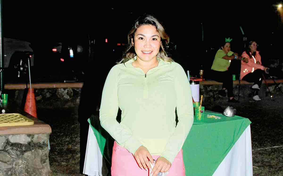 LUCERO SEGURA llegó con su outfit más fluorescente al Club Campestre Tampico